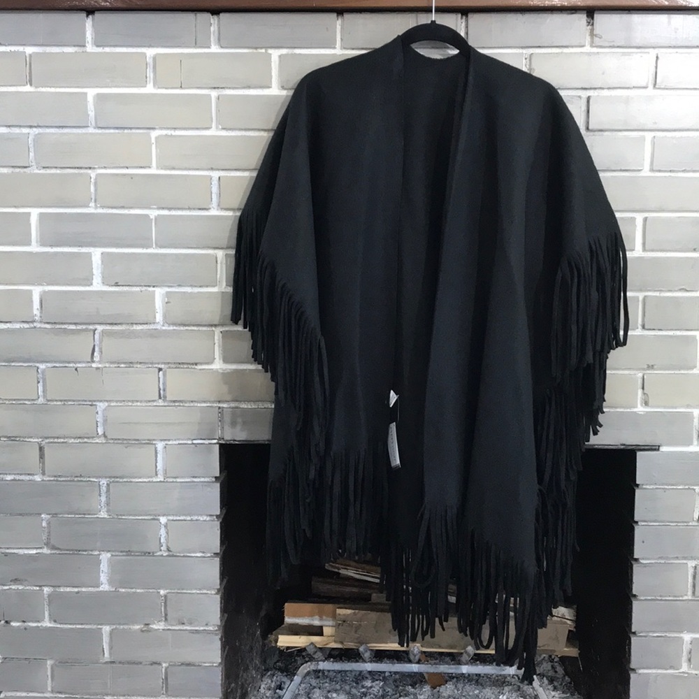 Blanket cape poncho New Boutique  Retail